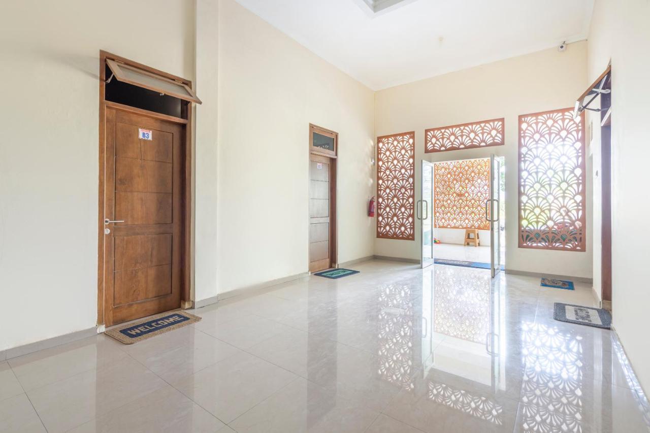 Oyo 3706 Griya Tentrem Syariah Lamongan Екстериор снимка